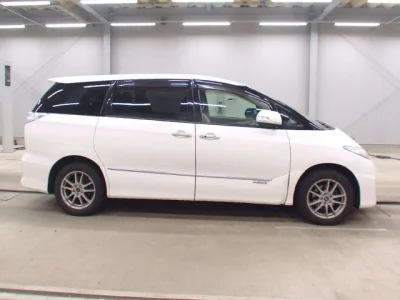 Toyota Estima Hybrid