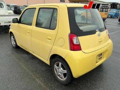 Daihatsu Esse