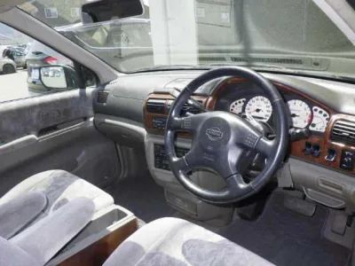 Nissan R'nessa