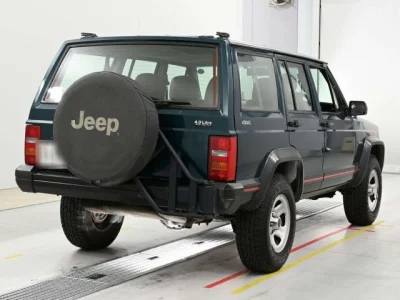 Jeep CHEROKEE