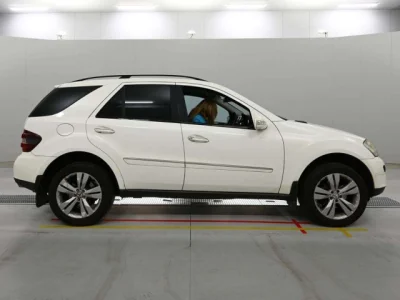 Mercedes-Benz M-class
