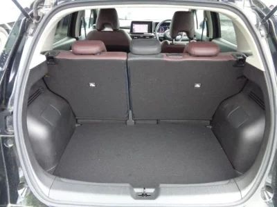 Nissan AURA