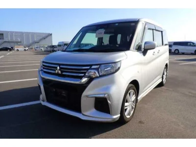 Mitsubishi Delica D:2