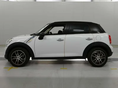 MINI Crossover