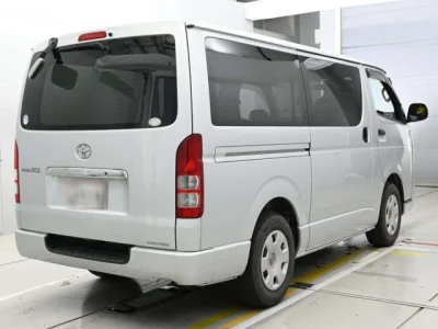 Toyota RegiusAce