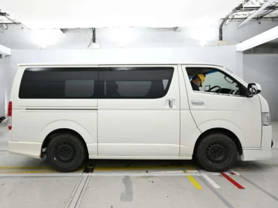 Toyota RegiusAce