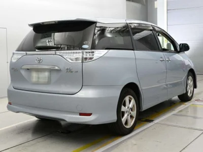Toyota Estima Hybrid