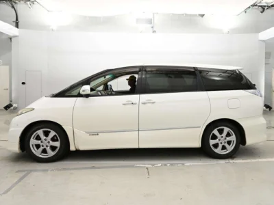 Toyota Estima Hybrid