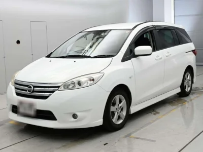 Nissan Lafesta