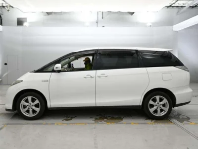 Toyota Estima Hybrid
