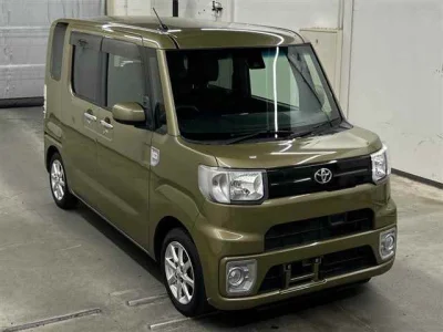 Toyota Pixis Mega