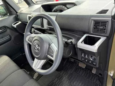 Toyota Pixis Mega