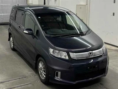 Honda Freed Spike