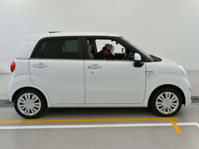 Toyota Pixis Joy