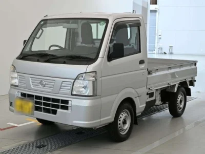Nissan NT100 Clipper