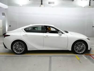 Lexus IS300h