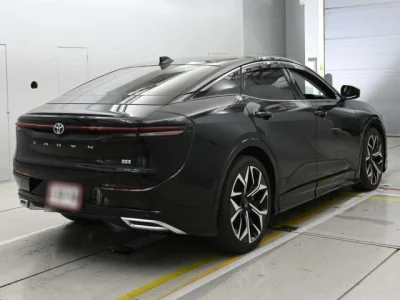 Toyota Crown Crossover
