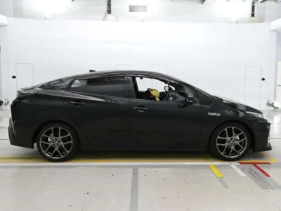 Toyota Prius PHV