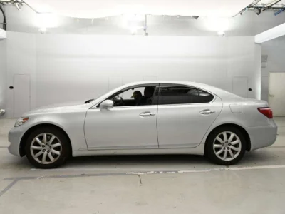 Lexus LS460L