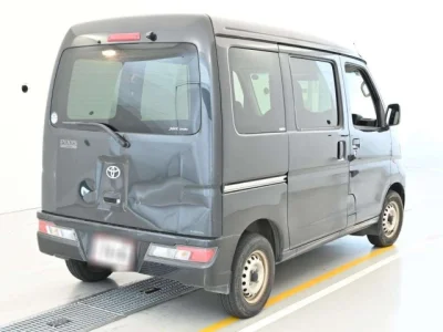 Toyota Pixis Van