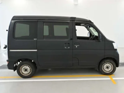 Toyota Pixis Van