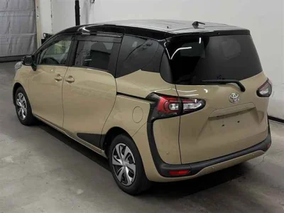 Toyota Sienta
