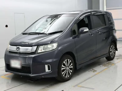 Honda Freed Spike