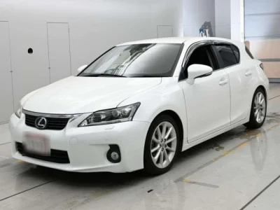 Lexus CT200h