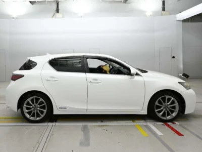 Lexus CT200h