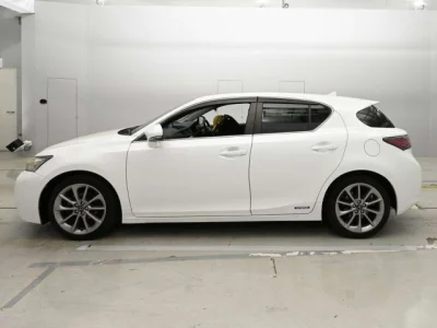 Lexus CT200h