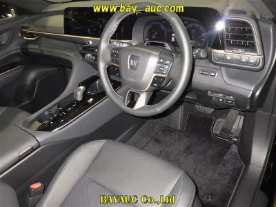 Toyota Crown Sport