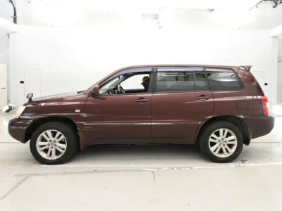 Toyota Kluger V