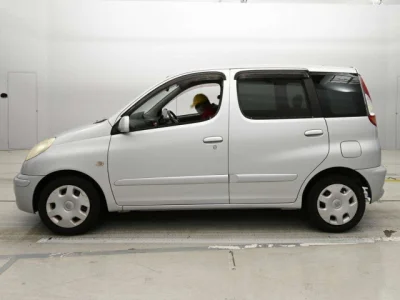 Toyota Funcargo