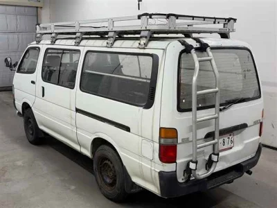 Toyota HiAce Van