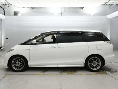 Toyota Estima Hybrid