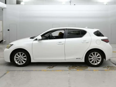 Lexus CT200h