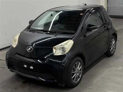 Toyota iQ