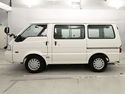 Mazda Bongo Van