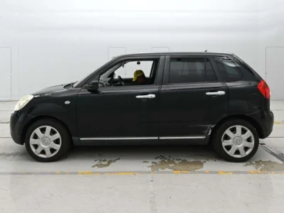 Mazda Verisa