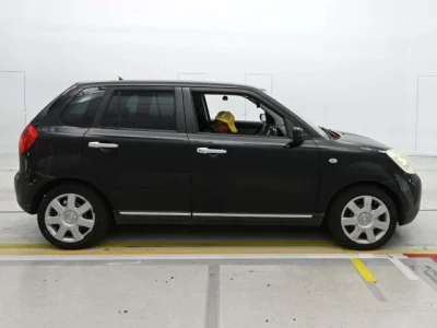Mazda Verisa