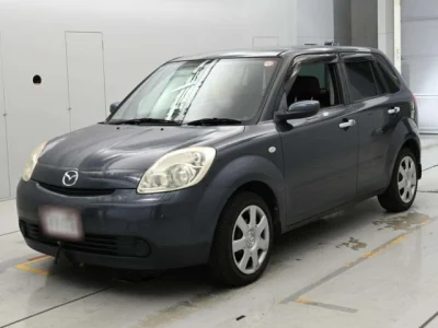 Mazda Verisa