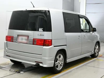 Honda Mobilio Spike