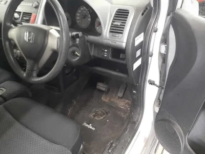 Honda Mobilio Spike