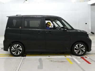Mitsubishi Delica D:2
