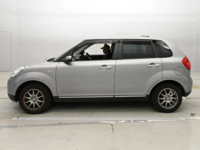 Mazda Verisa