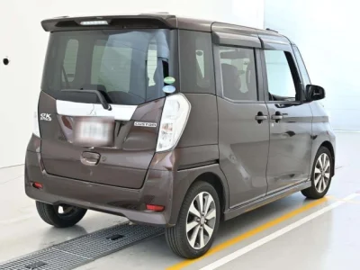 Mitsubishi eK X Space