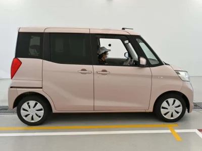 Mitsubishi EK X SPACE