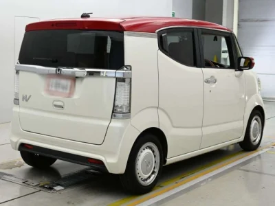 Honda N-Box Slash