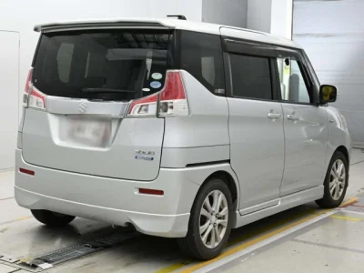Suzuki Solio