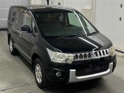 Mitsubishi DELICA D5